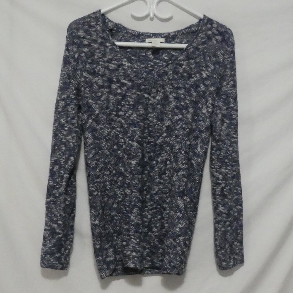 H&M - Mama - Maternity | large | Blue and White Speckled V-Neck Sweater